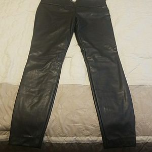 Skinny leather pants